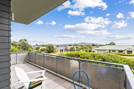 Photo of property in 12 Millennium Hill, Paraparaumu, 5032