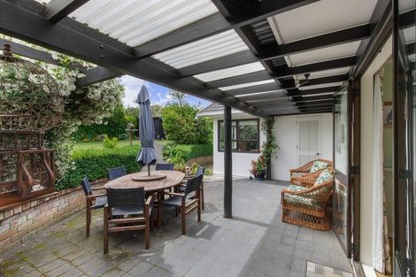 Photo of property in 27 Chambers Street, Havelock North, 4130