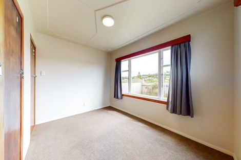 Photo of property in 26 Robert Street, Newlands, Wellington, 6037