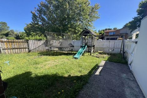 Photo of property in 10 Orinda Close, Botany Downs, Auckland, 2010