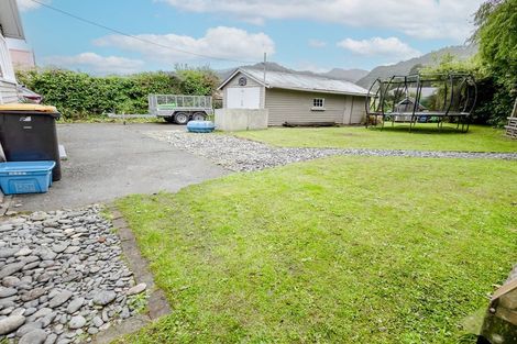 Photo of property in 2 Sutherland Street, Dunollie, Runanga, 7803