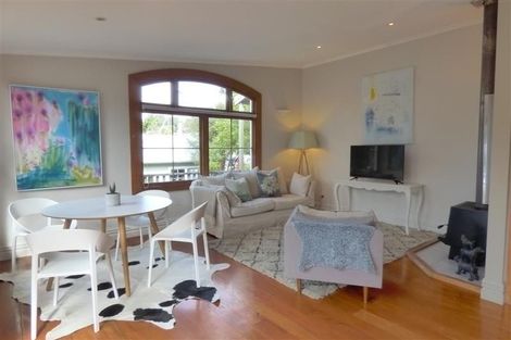 Photo of property in 35 Belt Road, Moturoa, New Plymouth, 4310