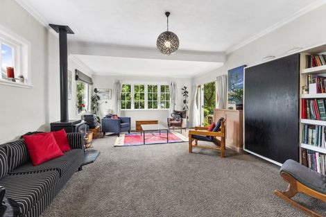 Photo of property in 132 Onslow Road, Khandallah, Wellington, 6035