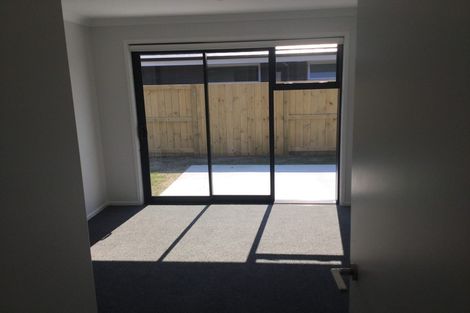 Photo of property in 8 Bill Miller Drive, Papamoa, 3118