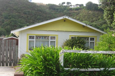 Photo of property in 78 Happy Valley Road, Owhiro Bay, Wellington, 6023