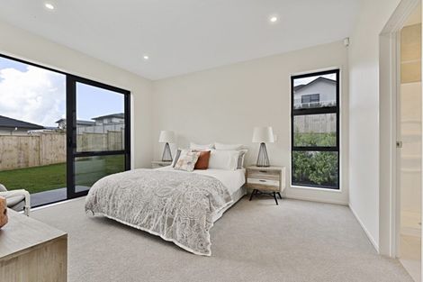 Photo of property in 8 Flaxfield Lane, Beachlands, Auckland, 2018
