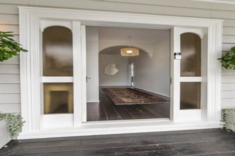 Photo of property in 63 Aramoana Avenue, Devonport, Auckland, 0624