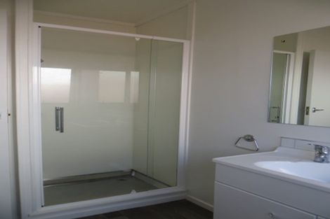 Photo of property in 2/17 Captain Scott Road, Glen Eden, Auckland, 0602