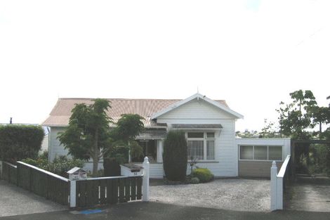 Photo of property in 51 Glen Road, Stanley Point, Auckland, 0624