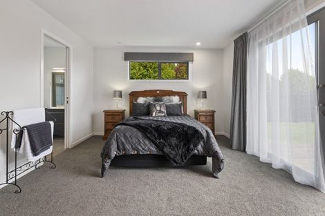 Photo of property in 4 Kiwitea Grove, Feilding, 4702