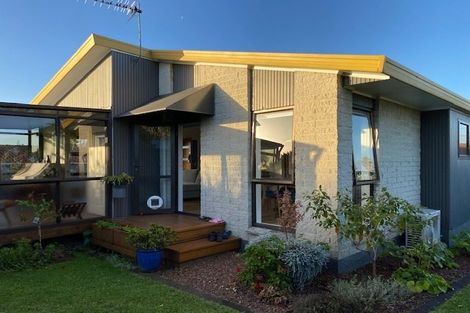 Photo of property in 2/83 Bramley Drive, Farm Cove, Auckland, 2012