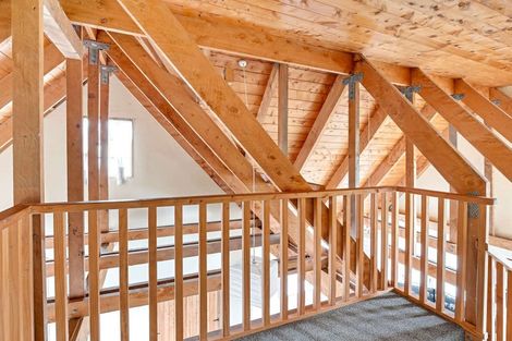 Photo of property in 8 Rosedale Place, Levin, 5510