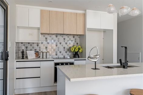 Photo of property in 21 Taukahiwi Road, Pukekohe, 2120