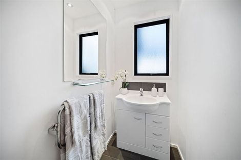 Photo of property in 15 Stronsay Lane, Hillsborough, Christchurch, 8022