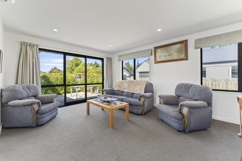 Photo of property in 16 Francis Lane, Lake Hawea, Wanaka, 9382