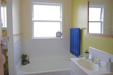 Photo of property in 3 Glen Place, Awapuni, Palmerston North, 4412