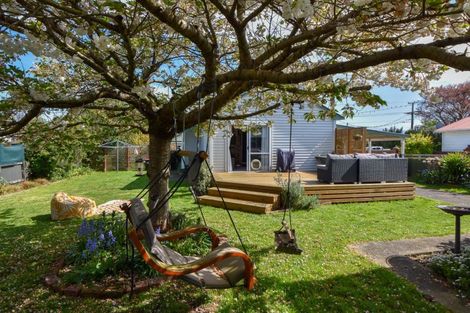 Photo of property in 33 Wyndham Street, Carterton, 5713