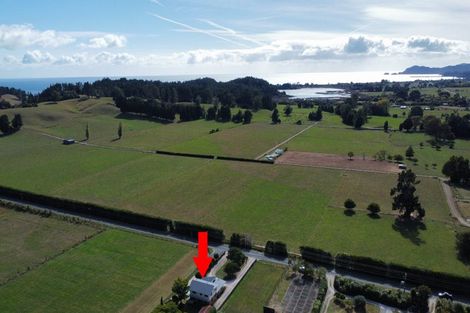 Photo of property in 366 Abel Tasman Drive, Motupipi, Takaka, 7183