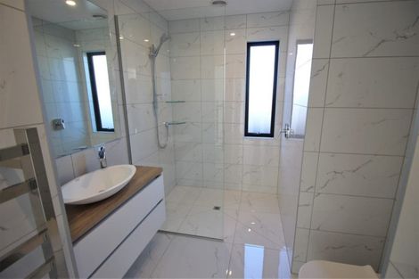 Photo of property in 28 Naylor Street, Hamilton East, Hamilton, 3216