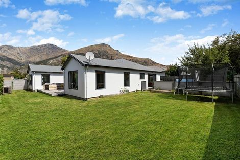 Photo of property in 15 Mavora Road, Lake Hayes, Queenstown, 9304