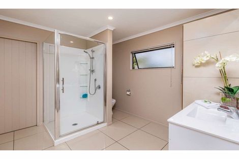 Photo of property in 37 Rarere Terrace, Kerikeri, 0230