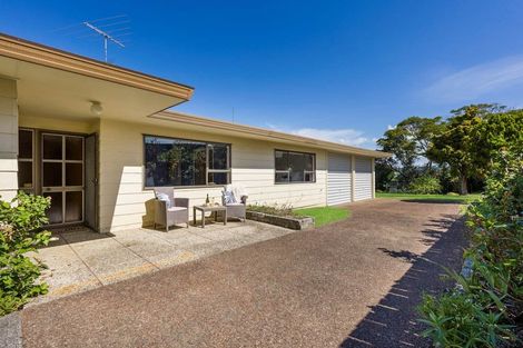 Photo of property in 12 Melandra Road, Stanmore Bay, Whangaparaoa, 0932