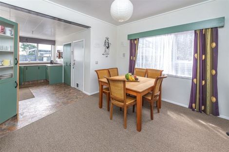 Photo of property in 11 Moore Avenue, Tawhero, Whanganui, 4501