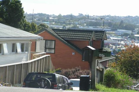 Photo of property in 2/40 Forrest Hill Road, Forrest Hill, Auckland, 0620