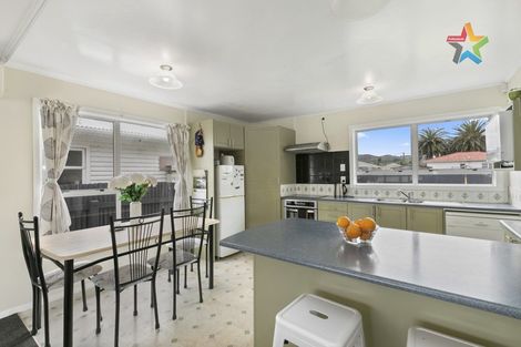 Photo of property in 10 Hunt Street, Wainuiomata, Lower Hutt, 5014