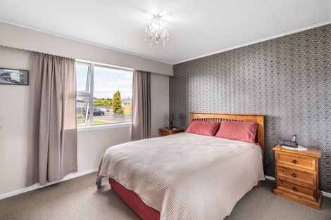 Photo of property in 63 Edinburgh Crescent, Waikiwi, Invercargill, 9810