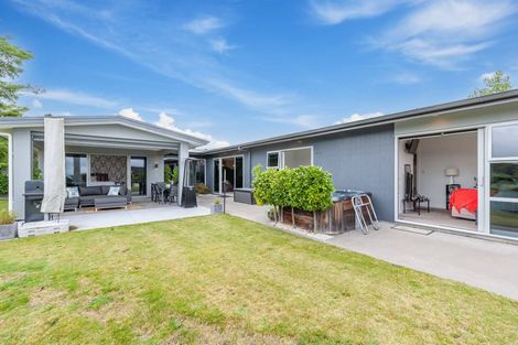 Photo of property in 31 Magnolia Rise, Waipahihi, Taupo, 3330