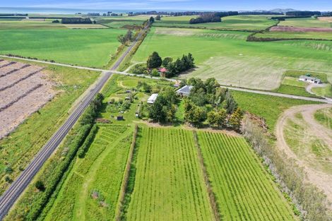 Photo of property in 37 Bluff Hill Road, Waianakarua, Oamaru, 9495