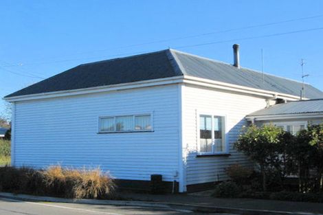 Photo of property in 2 Wilson Street, Islington, Christchurch, 8042