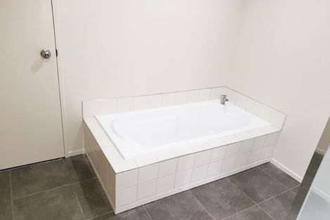 Photo of property in 40 Killybegs Drive, Pinehill, Auckland, 0632