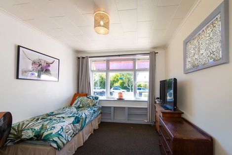 Photo of property in 63 Ferry Road, Clive, 4102