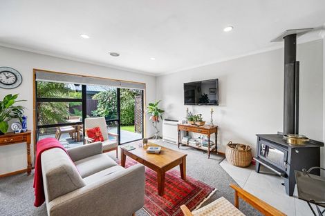 Photo of property in 18 Vanderbilt Place, Halswell, Christchurch, 8025