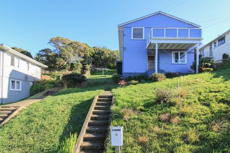 Photo of property in 19 Arene Grove, Titahi Bay, Porirua, 5022