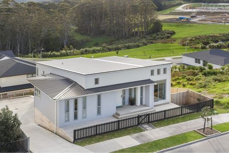 Photo of property in 33 Takurua Terrace, Orewa, 0931