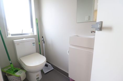 Photo of property in 9/147 Albany Highway, Unsworth Heights, Auckland, 0632