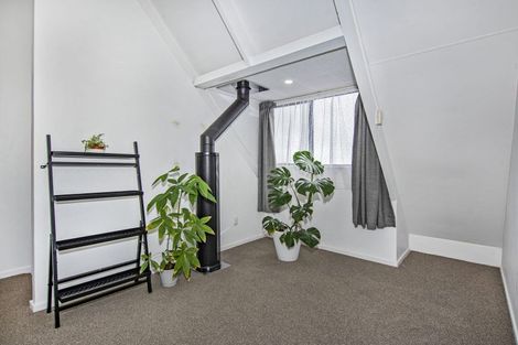 Photo of property in 17 Granfield Place, Te Kamo, Whangarei, 0112
