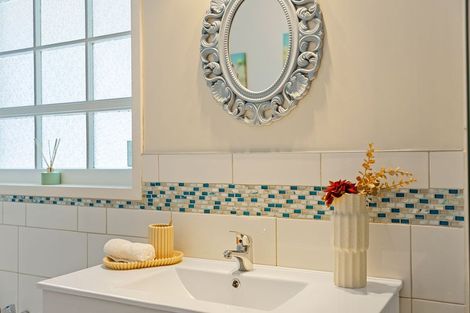 Photo of property in 7 Rimu Street, Waikanae, 5036