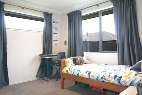 Photo of property in 8 Te Hurunui Drive, Pegasus, 7612