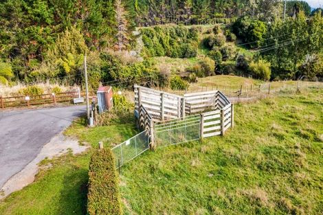 Photo of property in 116 Clifford Road, Eltham, 4322