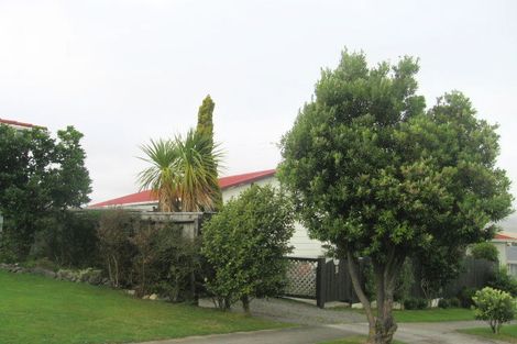 Photo of property in 24 Sombrero View, Ascot Park, Porirua, 5024