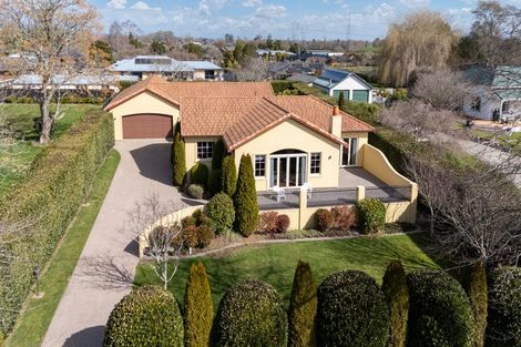 Photo of property in 113 Milton Street, Leamington, Cambridge, 3432
