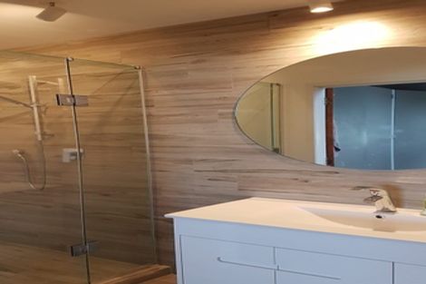 Photo of property in 21 Ferry Parade, Herald Island, Auckland, 0618