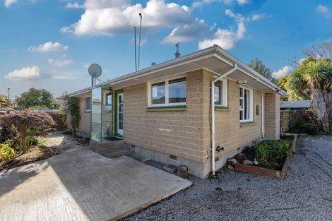 Photo of property in 15 Ebony Street, Bishopdale, Christchurch, 8053