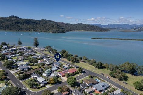 Photo of property in 75 Robinson Road, Whitianga, 3510
