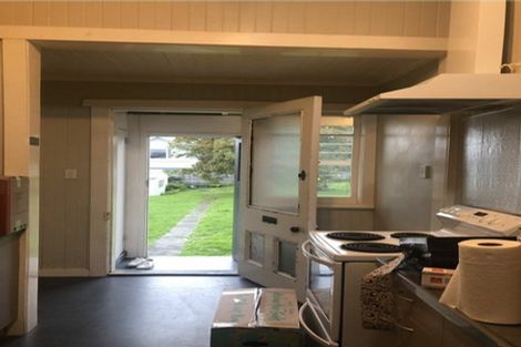 Photo of property in 116 Onewa Road, Northcote, Auckland, 0627