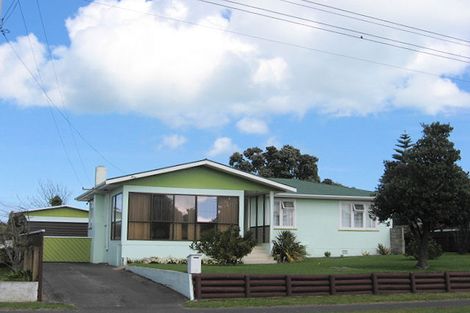 Photo of property in 10 Titoki Street, Castlecliff, Whanganui, 4501